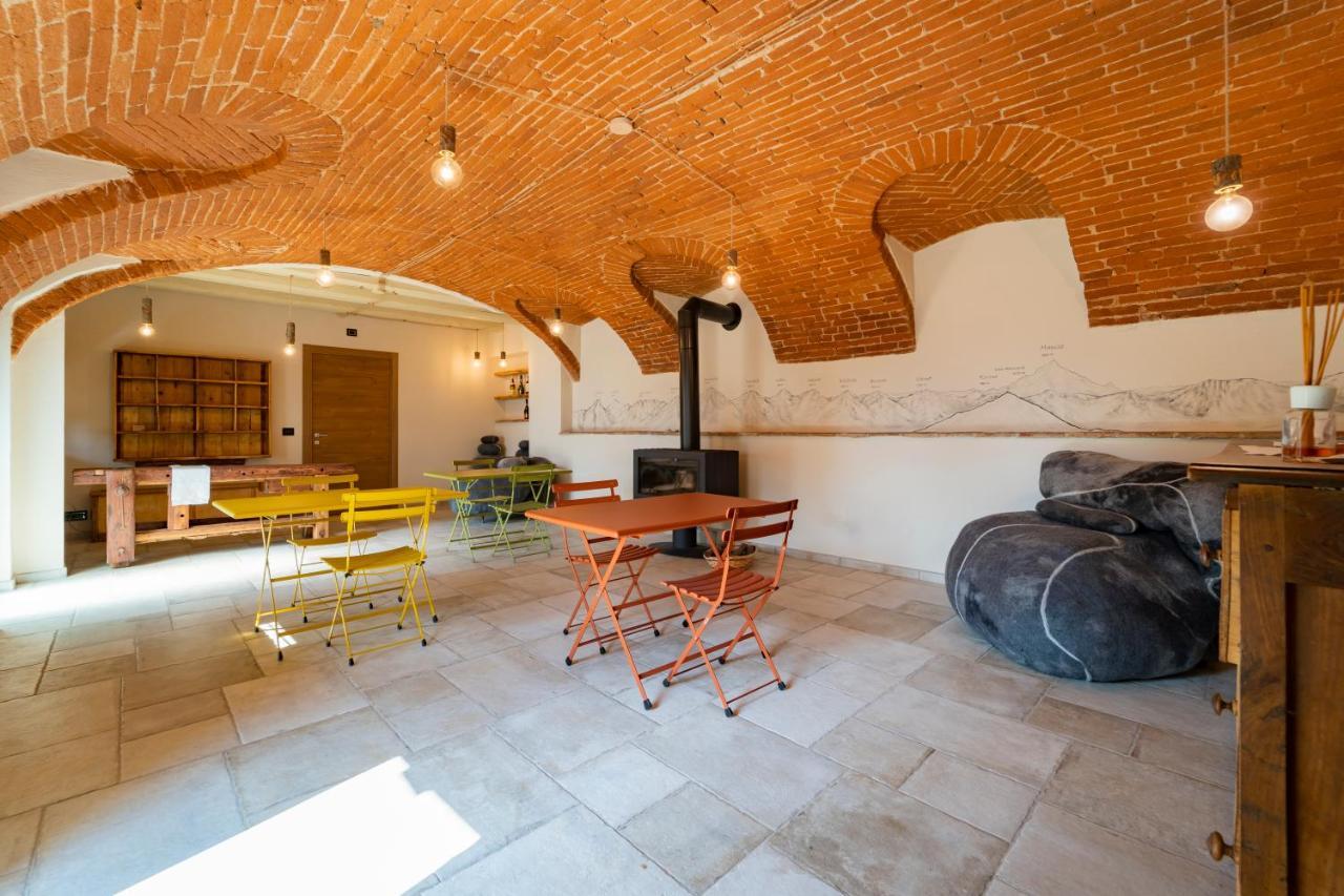Country House Le Gaie Allegre Villar San Costanzo Exterior photo